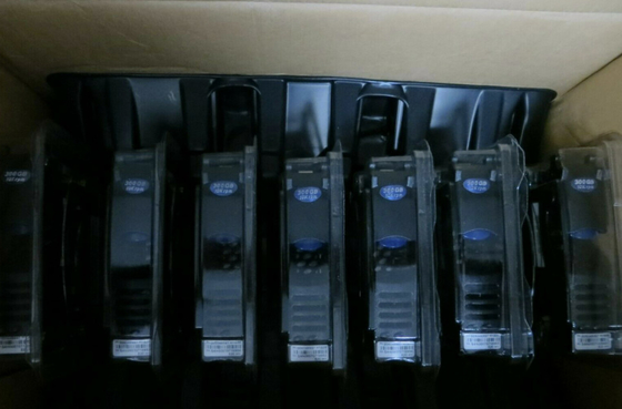 005048990 BPS 3,5 do armazenamento de disco 300GB dos discos rígidos da compatibilidade eletrónica Vmax 15K 4G 528 FC